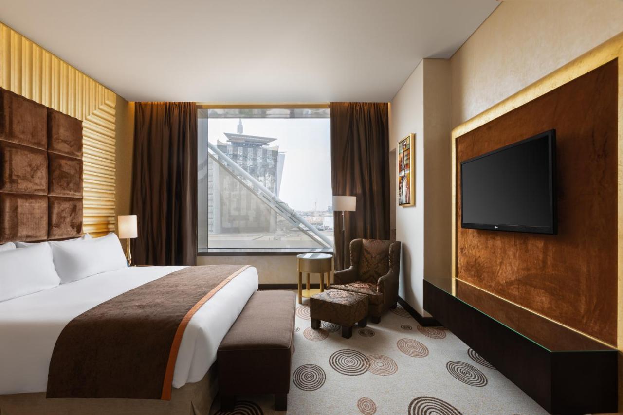 Crowne Plaza Riyadh - Rdc Hotel & Convention By Ihg Quarto foto Deluxe room